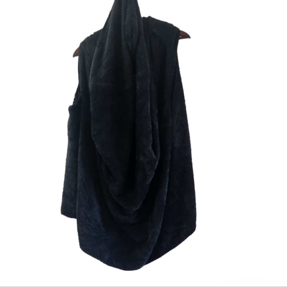 Aerie Black Faux Fur One Size Over Size Open Cardigan Hooded Pockets NEW NWT - Picture 3 of 5
